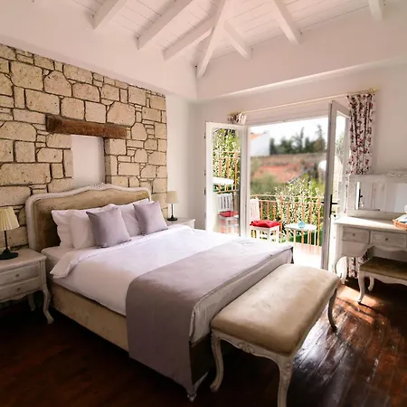 Zubeyde Hanim Alacati Hotel 2*