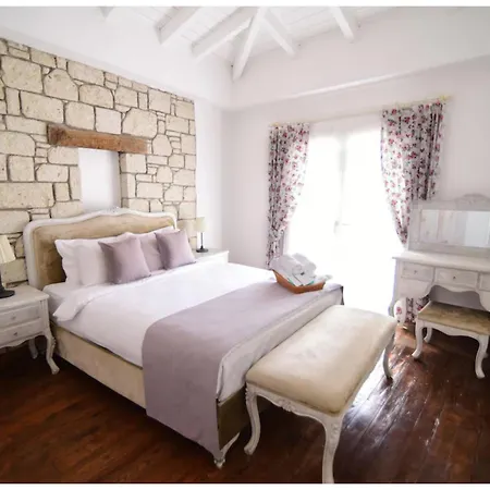 Zubeyde Hanim Alacati 2* Çeşme