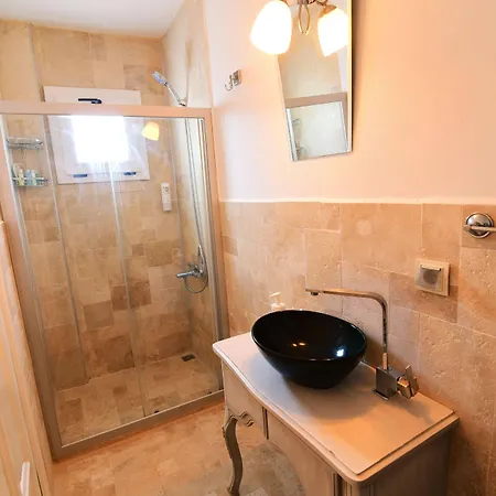 Zubeyde Hanim Alacati Hotel 2*