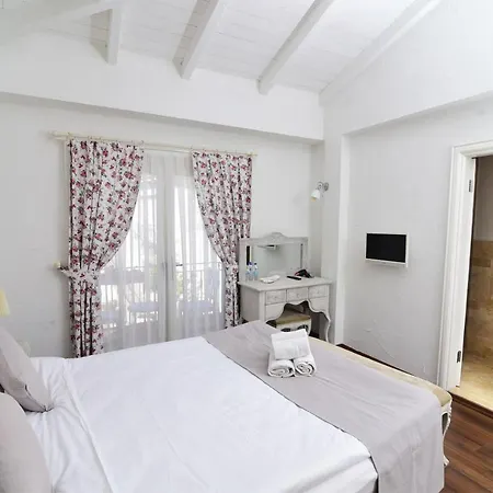 Zubeyde Hanim Alacati Cesme