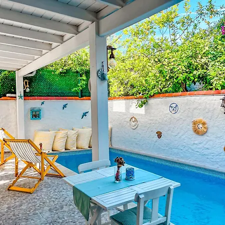 Zubeyde Hanim Alacati 2* Cesme