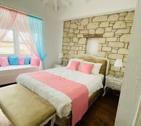 Zubeyde Hanim Alacati Hotel 2*